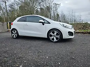 Used 2014 Kia Rio Ecodynamics 3 White - Interior and Exterior details 13