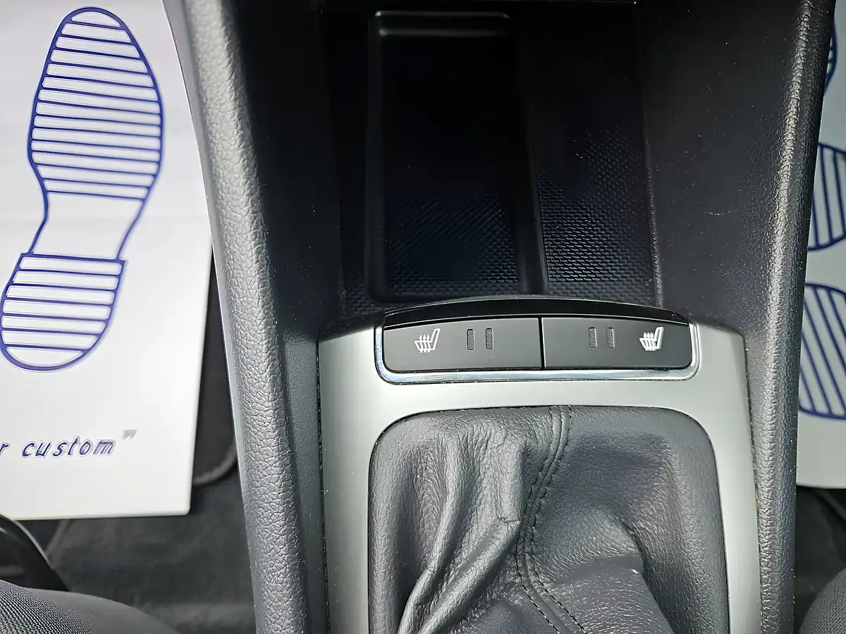 Used 2014 Kia Rio Ecodynamics 3 White - Interior and Exterior details 19