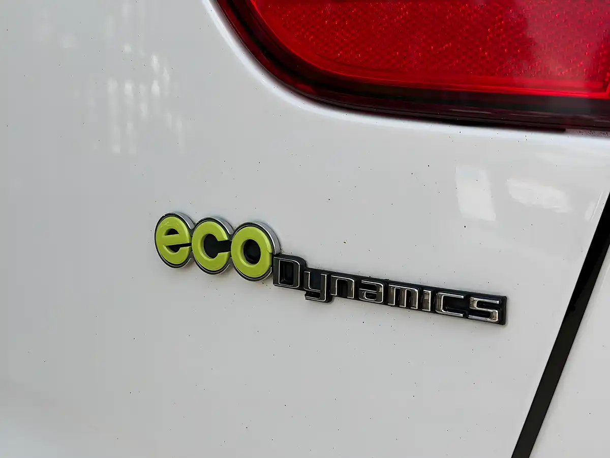 Used 2014 Kia Rio Ecodynamics 3 White - Interior and Exterior details 11