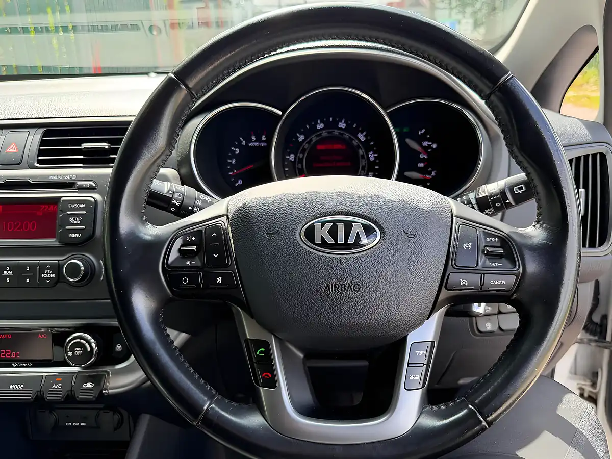 Used 2014 Kia Rio Ecodynamics 3 White - Interior and Exterior details 16
