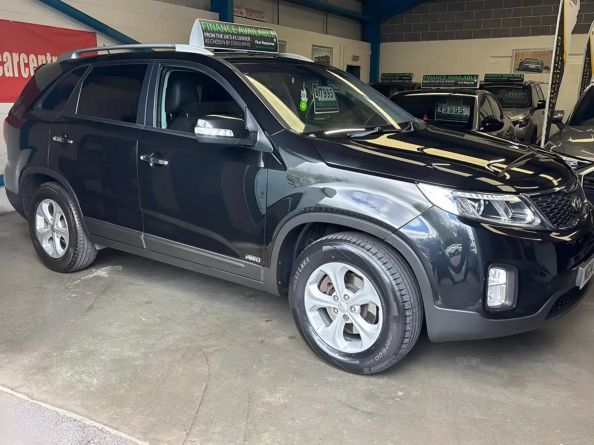 Used 2014 Kia Sorento KX-2 Black - Interior and Exterior details 10