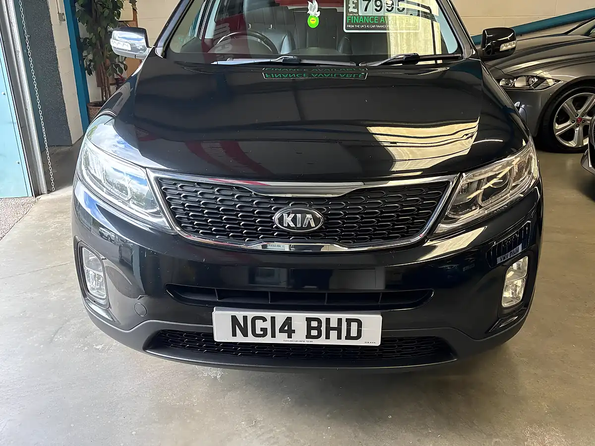 Used 2014 Kia Sorento KX-2 Black - Interior and Exterior details 11