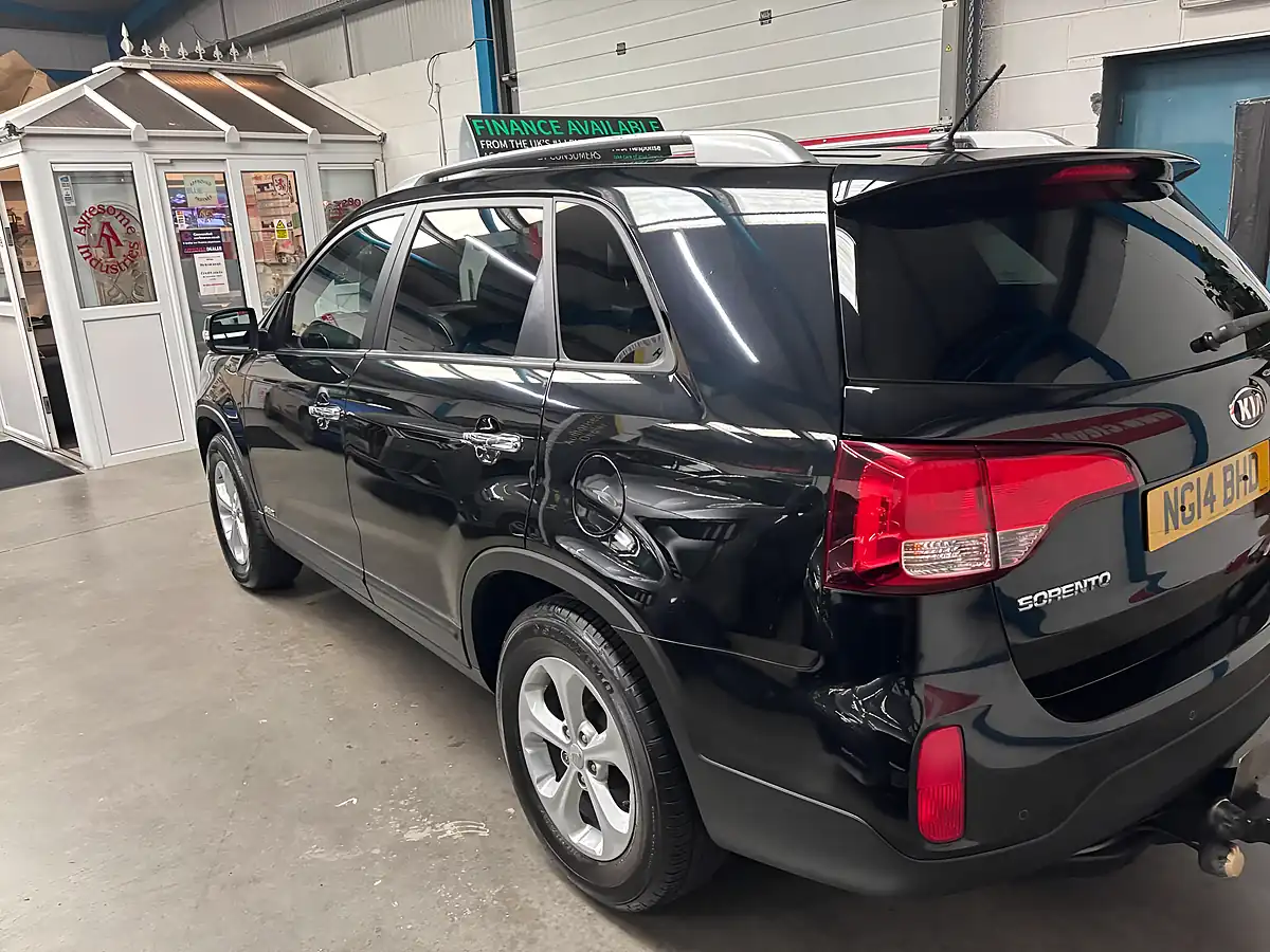 Used 2014 Kia Sorento KX-2 Black - Interior and Exterior details 6