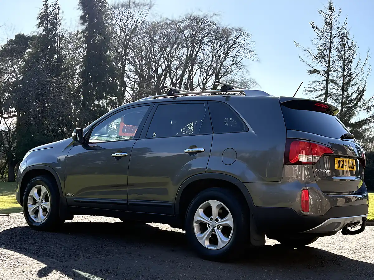 Used 2014 Kia Sorento KX-2 Silver - Interior and Exterior details 13
