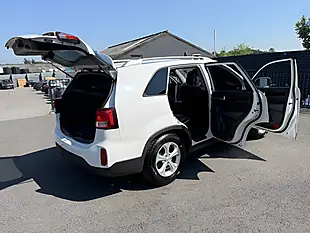 Used 2014 Kia Sorento KX-2 White - Interior and Exterior details 10