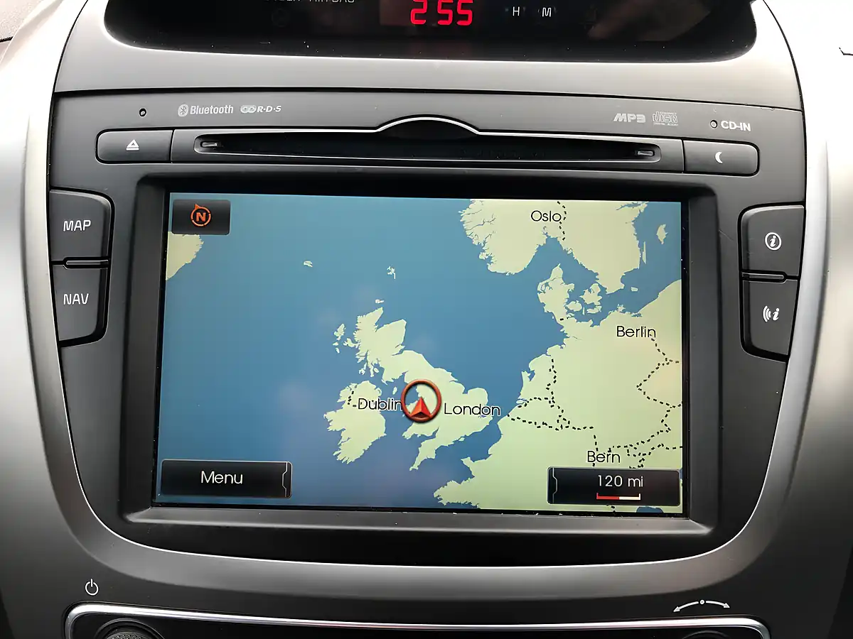 Used 2014 Kia Sorento KX-2 White - Interior and Exterior details 14