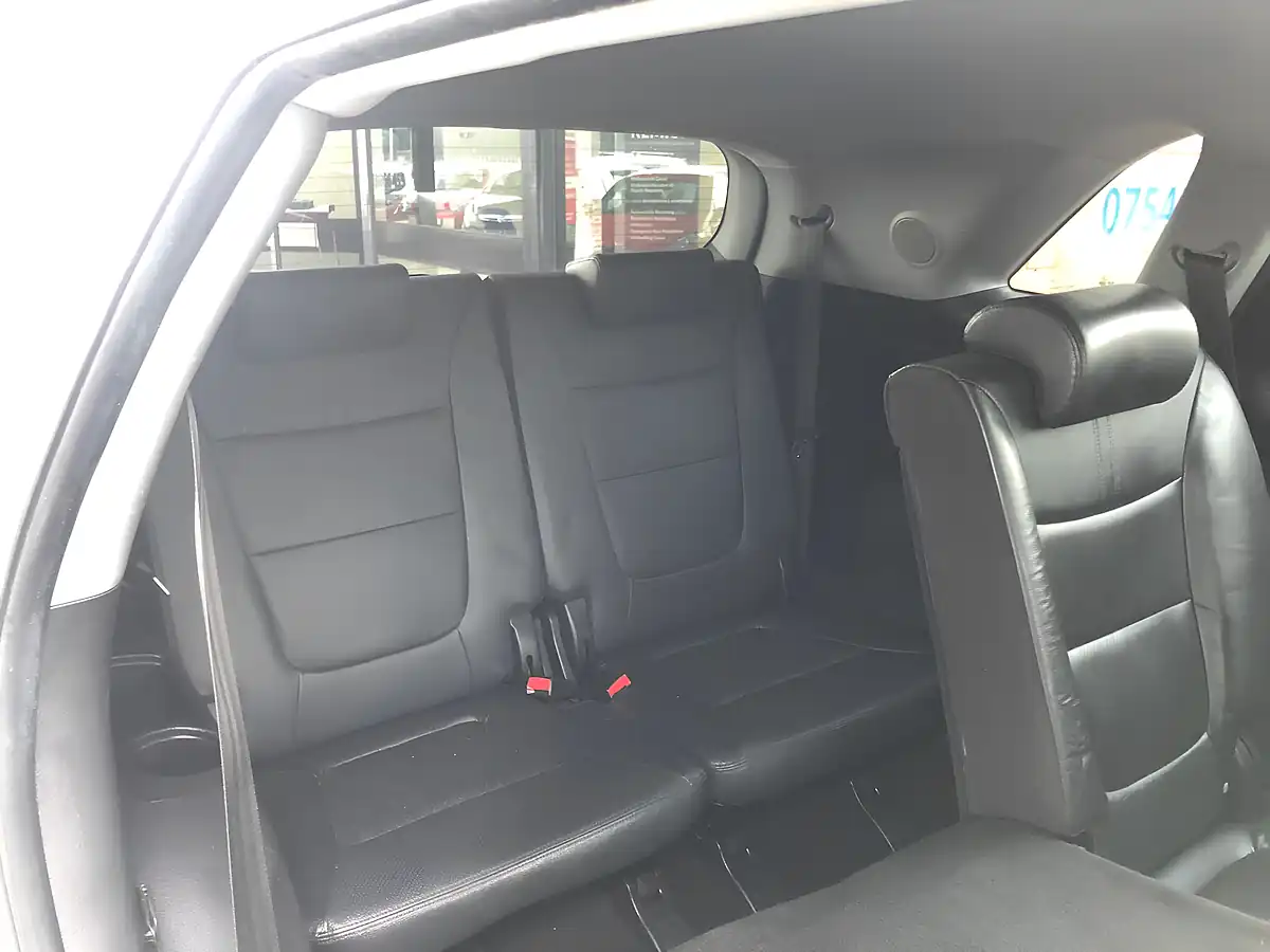 Used 2014 Kia Sorento KX-2 White - Interior and Exterior details 19