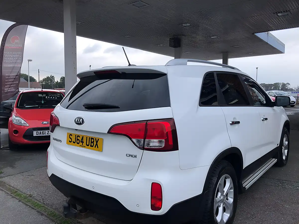 Used 2014 Kia Sorento KX-2 White - Interior and Exterior details 5