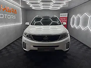 Used 2014 Kia Sorento KX-3 White - Interior and Exterior details 3