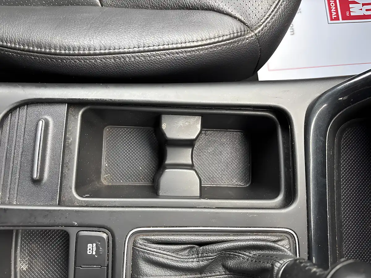 Used 2014 Kia Sorento KX-4 Silver - Interior and Exterior details 18
