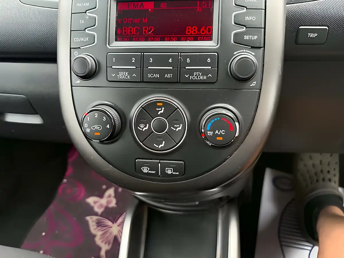 Used 2014 Kia Soul 2 - Interior and Exterior details 20