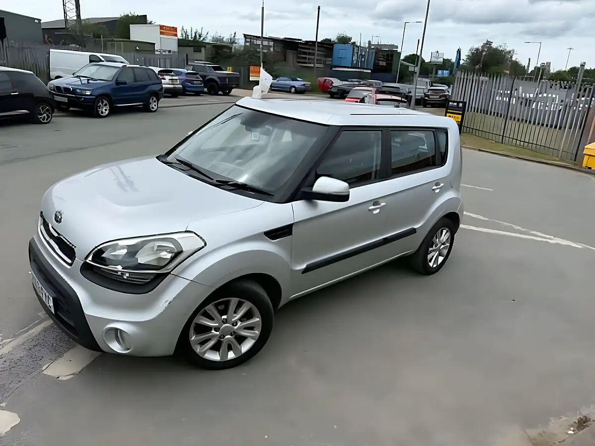 Used 2014 Kia Soul 2 - Interior and Exterior details 3