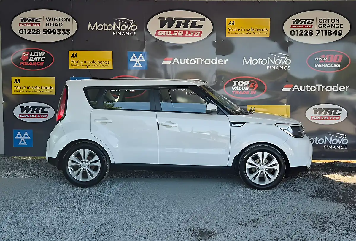 Used 2014 Kia Soul Connect Plus White - Interior and Exterior details 5