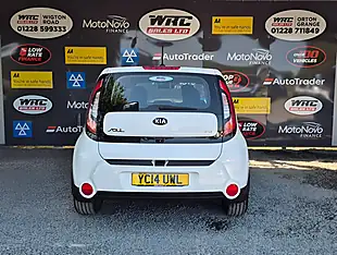 Used 2014 Kia Soul Connect Plus White - Interior and Exterior details 7