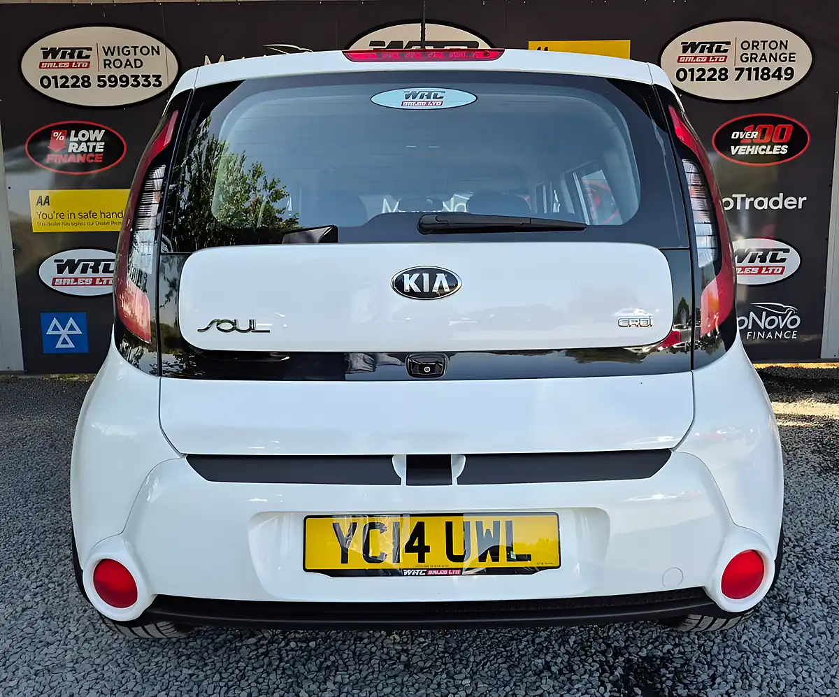 Used 2014 Kia Soul Connect Plus White - Interior and Exterior details 8
