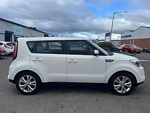 Used 2014 Kia Soul Connect Plus White - Interior and Exterior details 4
