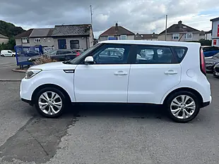 Used 2014 Kia Soul Connect Plus White - Interior and Exterior details 9