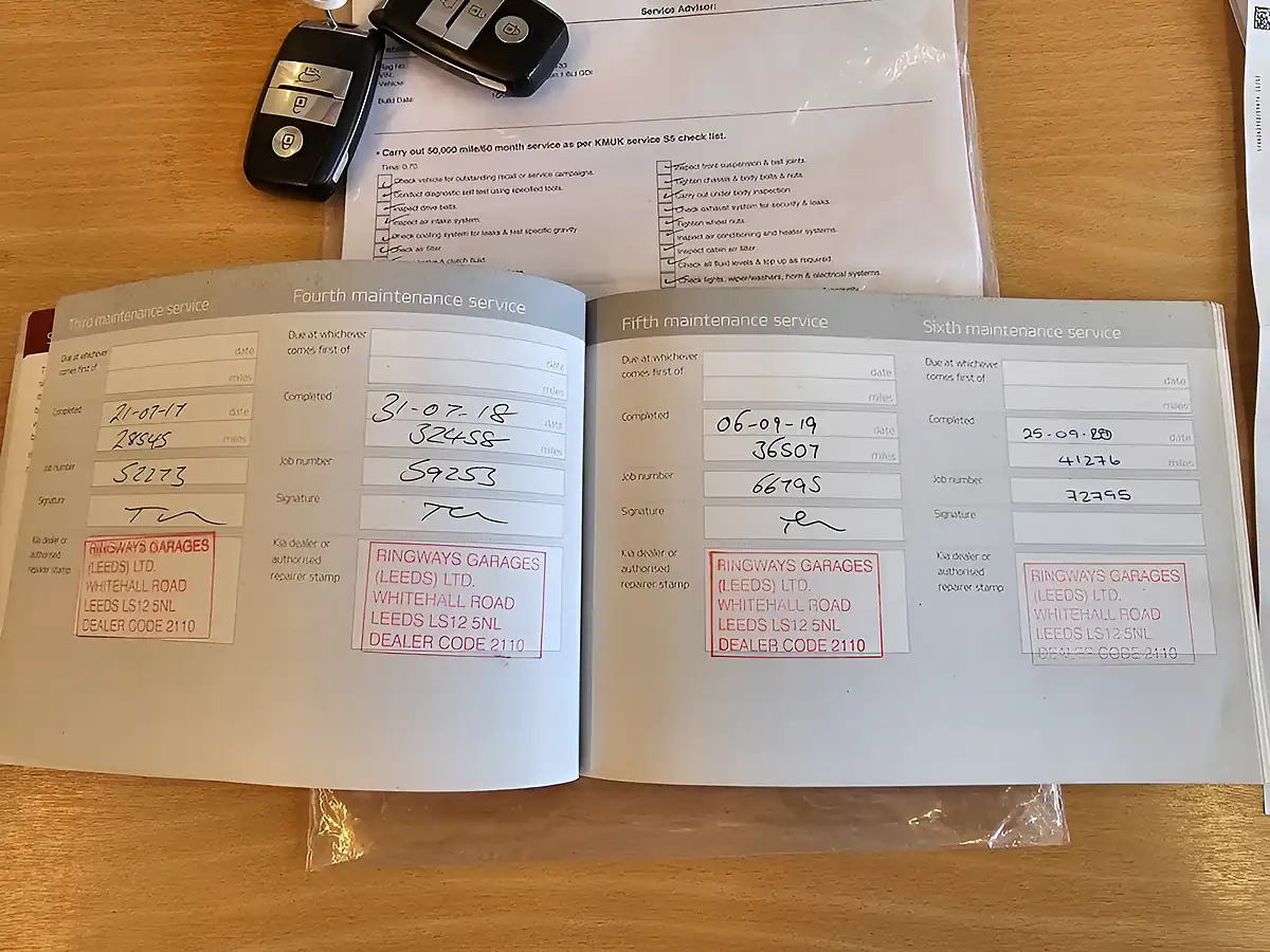Used 2014 Kia Soul Maxx Silver - Interior and Exterior details 14