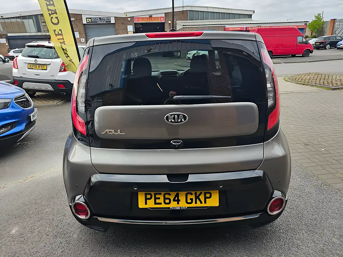 Used 2014 Kia Soul Maxx Silver - Interior and Exterior details 4