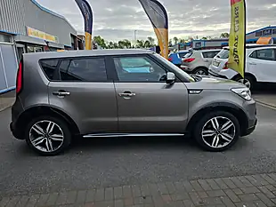 Used 2014 Kia Soul Maxx Silver - Interior and Exterior details 5
