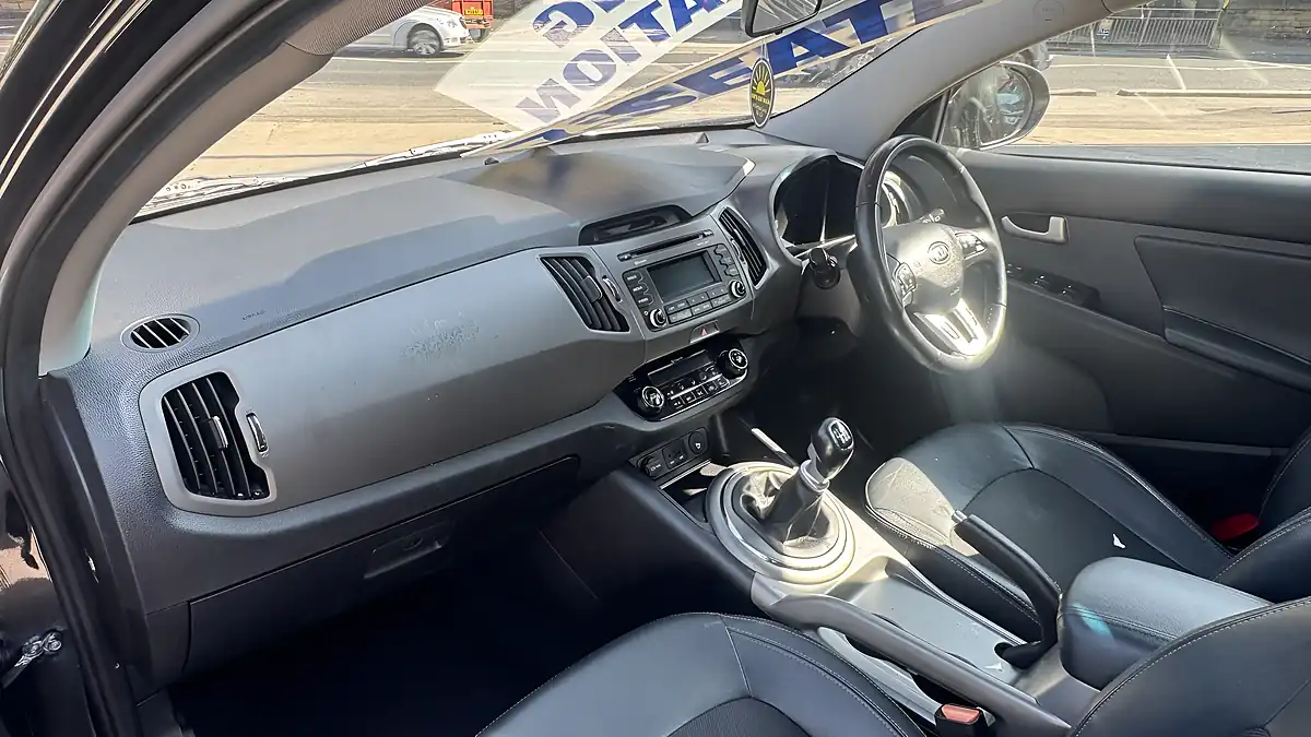Used 2014 Kia Sportage Ecodynamics 2 Black Black - Interior and Exterior details 2