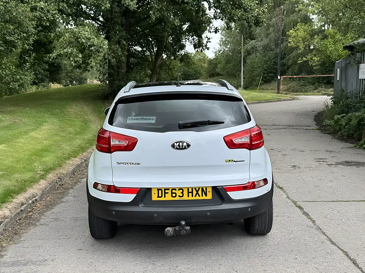 Used 2014 Kia Sportage Ecodynamics 2 White - Interior and Exterior details 6