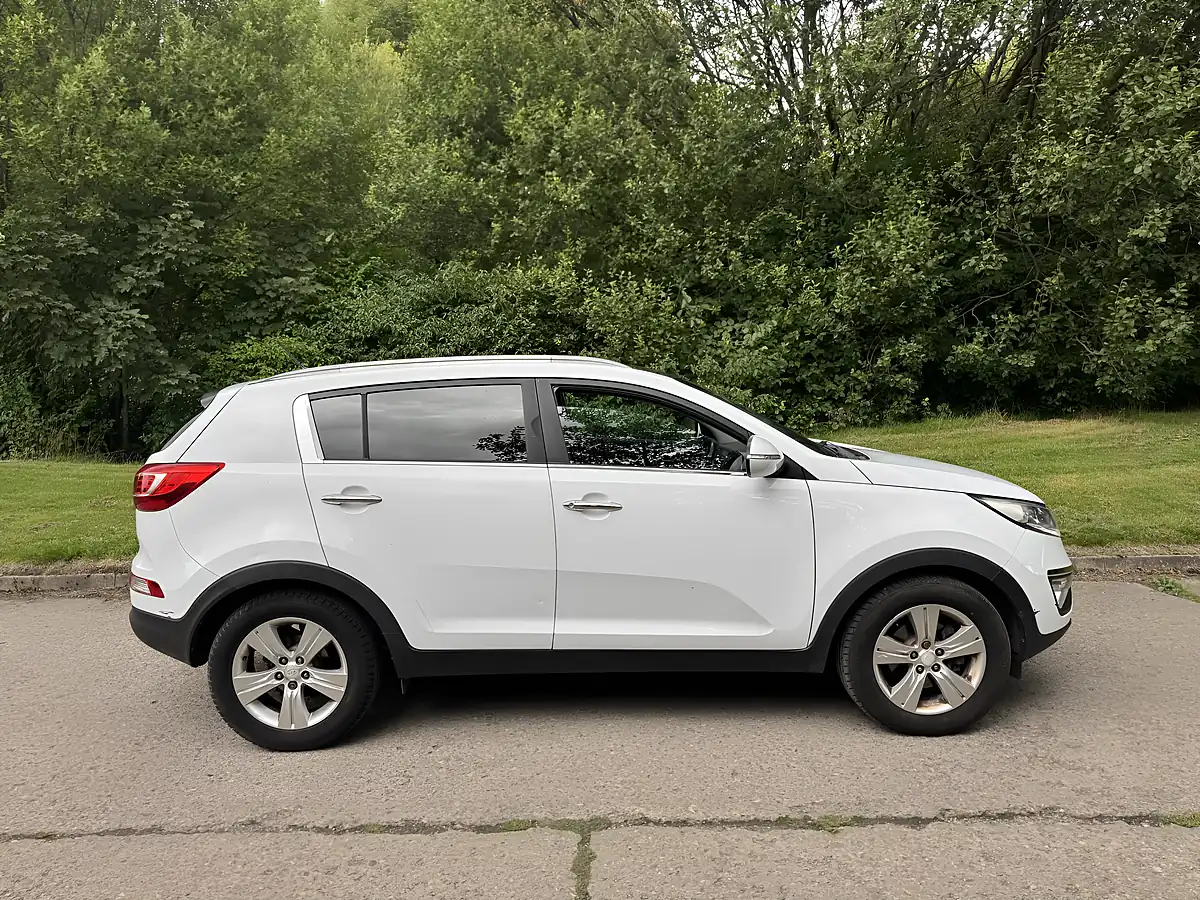 Used 2014 Kia Sportage Ecodynamics 2 White - Interior and Exterior details 7