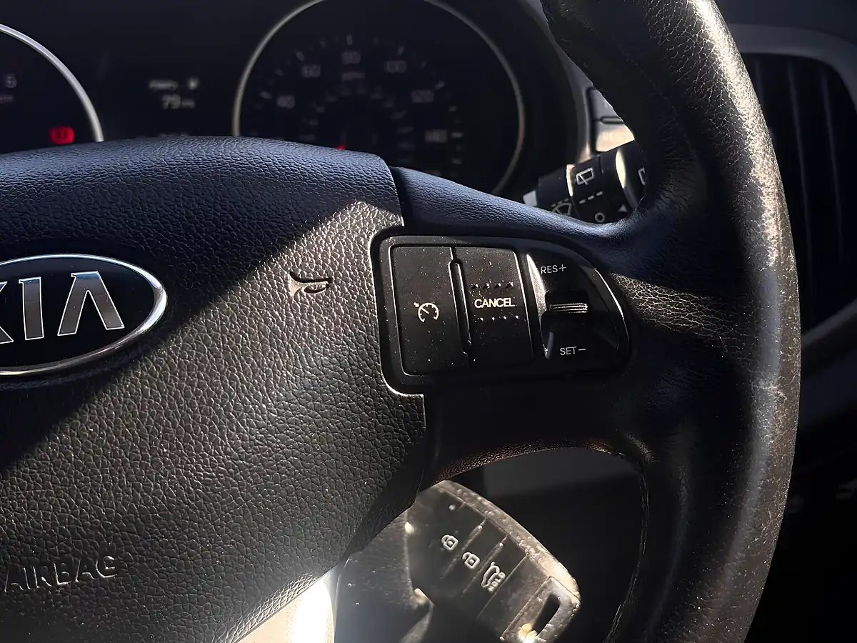 Used 2014 Kia Sportage Ecodynamics 3 2WD Silver - Interior and Exterior details 16