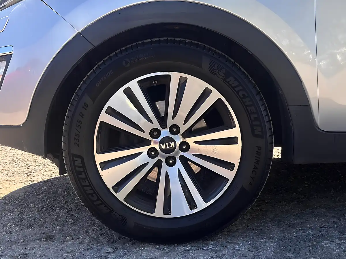 Used 2014 Kia Sportage Ecodynamics 3 2WD Silver - Interior and Exterior details 19