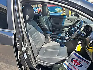 Used 2014 Kia Sportage Ecodynamics 3 Black - Interior and Exterior details 10
