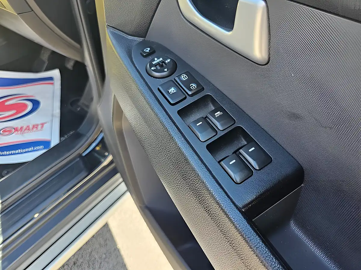 Used 2014 Kia Sportage Ecodynamics 3 Black - Interior and Exterior details 11
