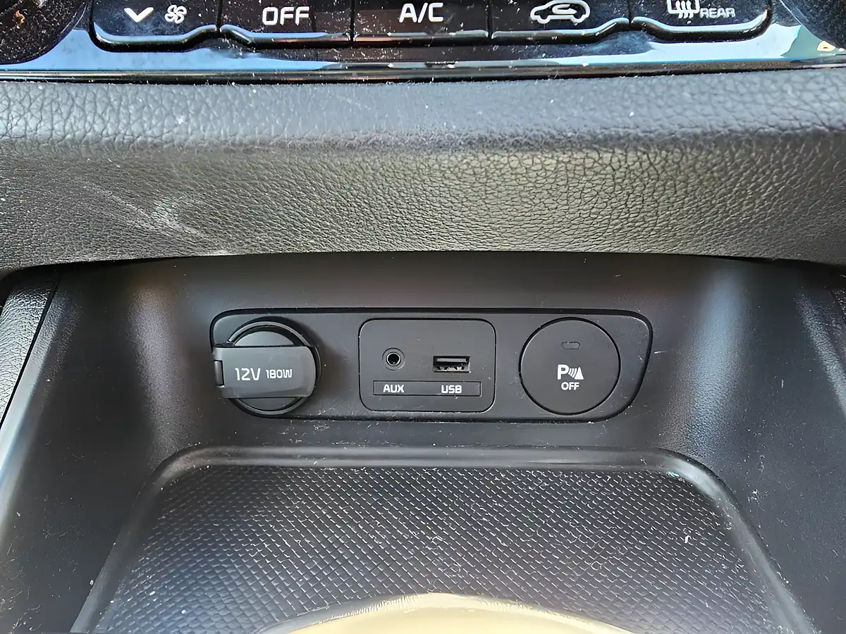 Used 2014 Kia Sportage Ecodynamics 3 Black - Interior and Exterior details 18