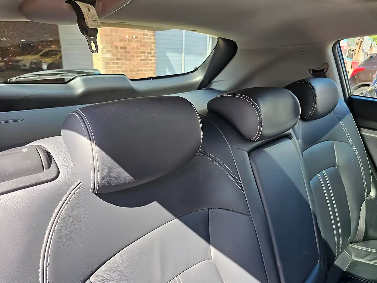 Used 2014 Kia Sportage Ecodynamics 3 Black - Interior and Exterior details 7