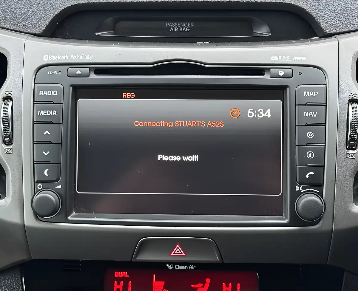 Used 2014 Kia Sportage Isg 4 White - Interior and Exterior details 16