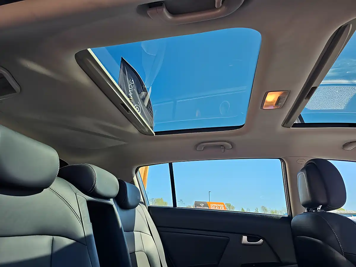 Used 2014 Kia Sportage KX-2 Blue - Interior and Exterior details 14