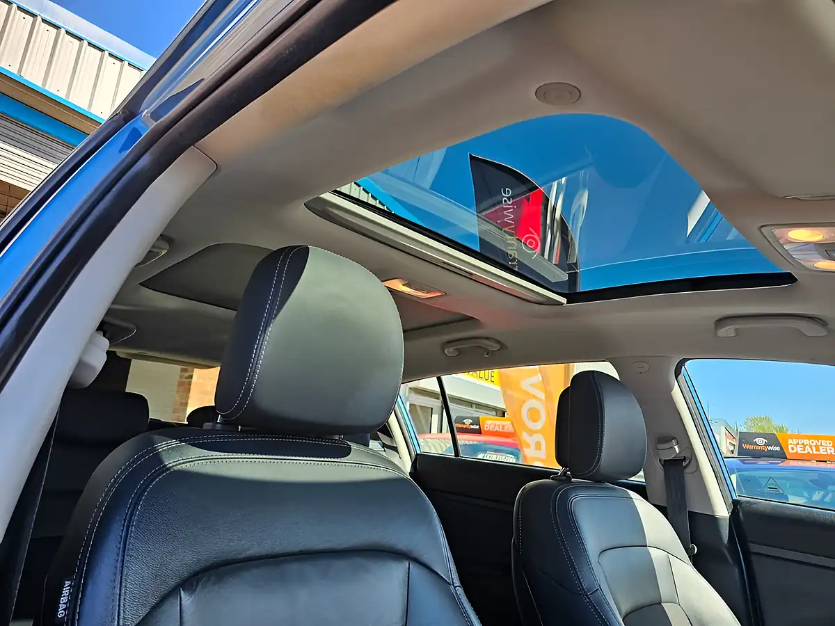 Used 2014 Kia Sportage KX-2 Blue - Interior and Exterior details 9