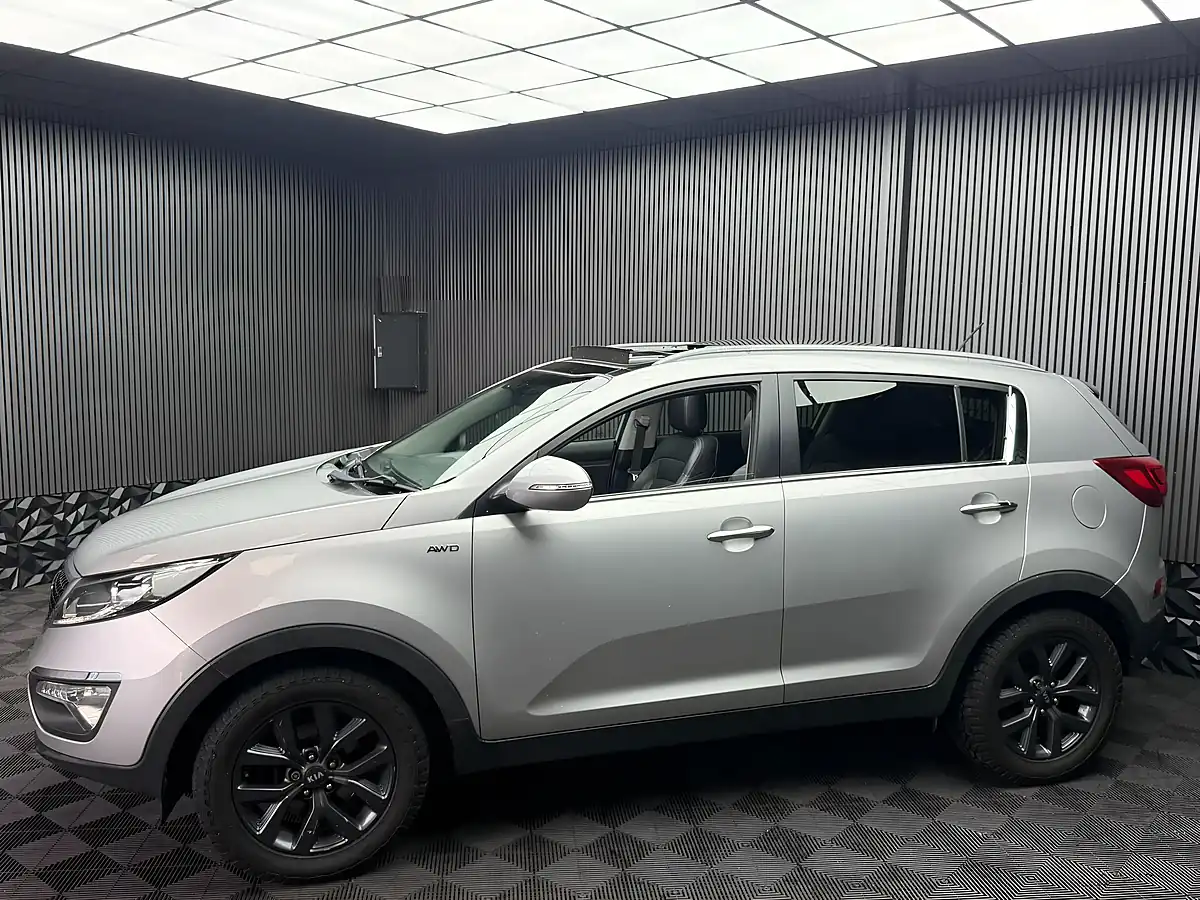 Used 2014 Kia Sportage KX-2 Silver - Interior and Exterior details 11
