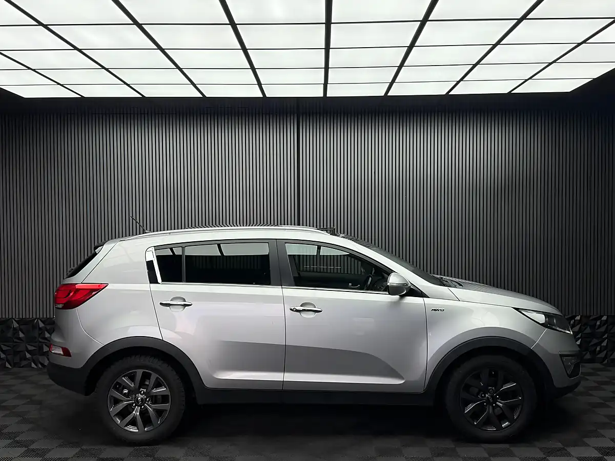 Used 2014 Kia Sportage KX-2 Silver - Interior and Exterior details 12