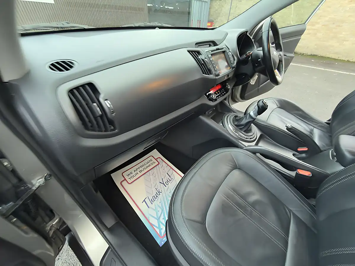 Used 2014 Kia Sportage KX-3 Silver - Interior and Exterior details 20