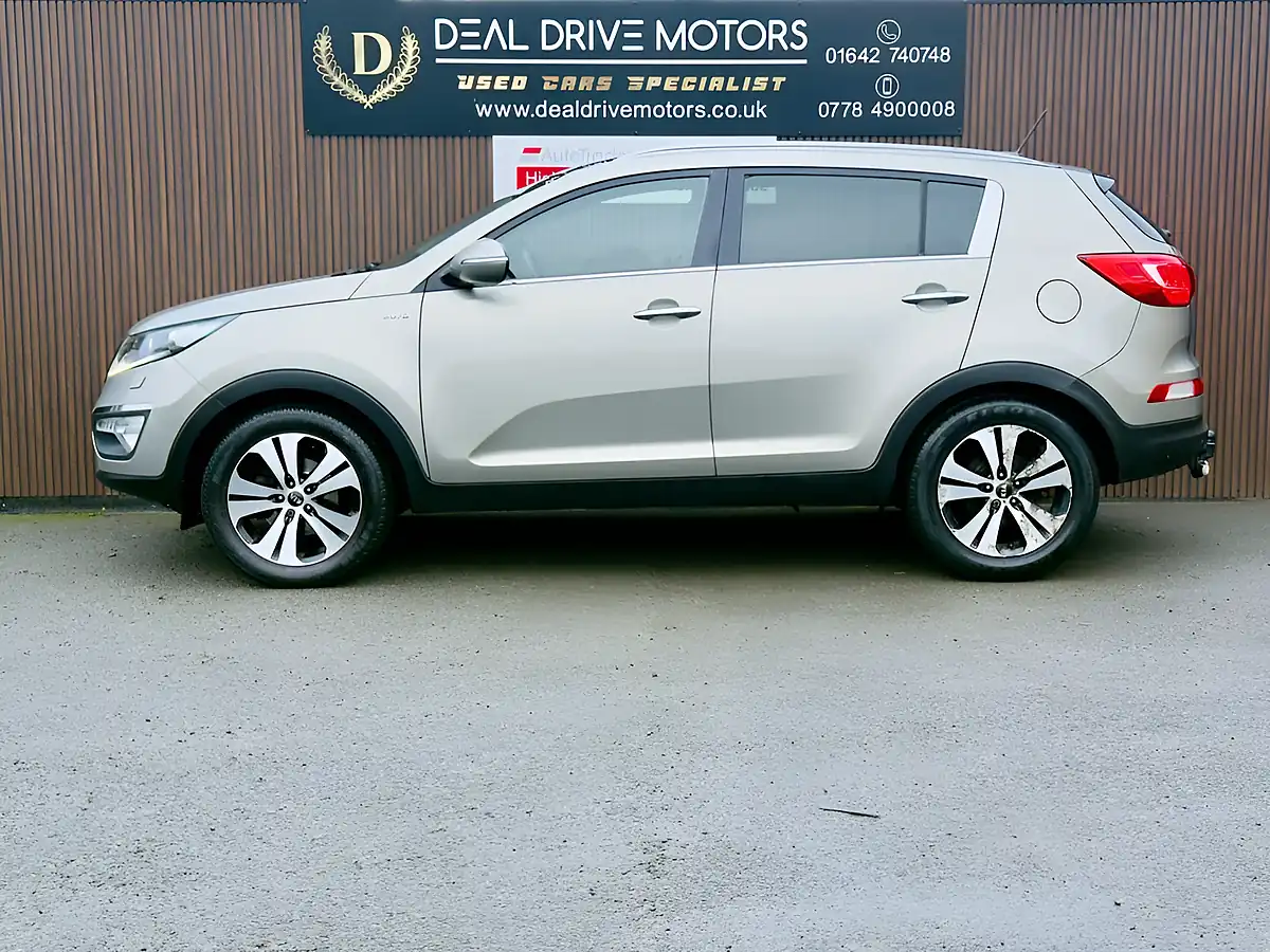 Used 2014 Kia Sportage KX-3 Silver - Interior and Exterior details 4