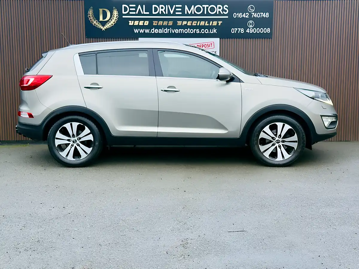 Used 2014 Kia Sportage KX-3 Silver - Interior and Exterior details 8