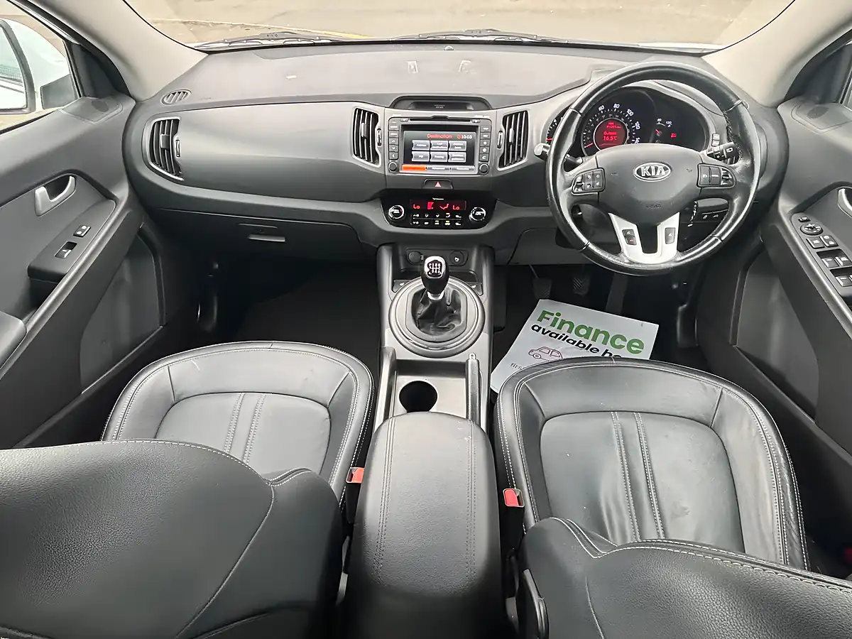 Used 2014 Kia Sportage KX-3 White - Interior and Exterior details 9