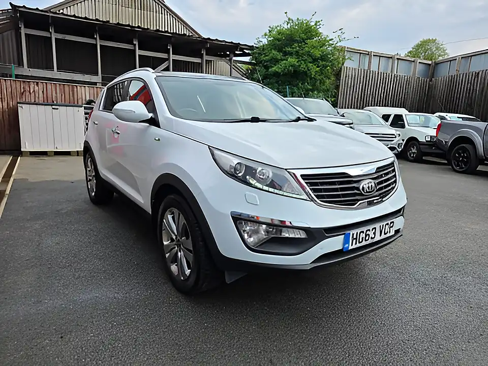 Used 2014 Kia Sportage KX-3 White - Interior and Exterior details 3