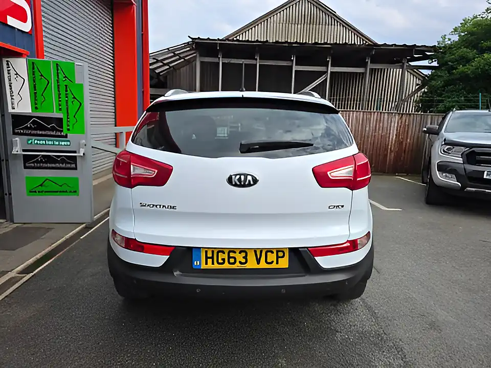 Used 2014 Kia Sportage KX-3 White - Interior and Exterior details 7