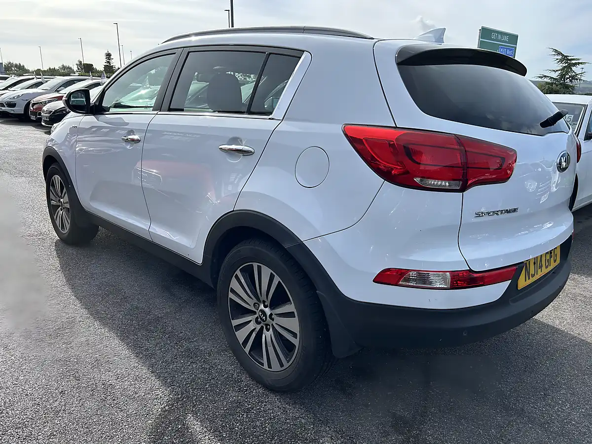Used 2014 Kia Sportage KX-3 White - Interior and Exterior details 4