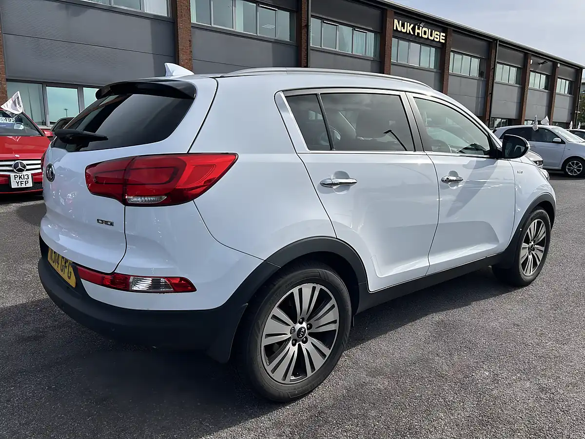 Used 2014 Kia Sportage KX-3 White - Interior and Exterior details 6
