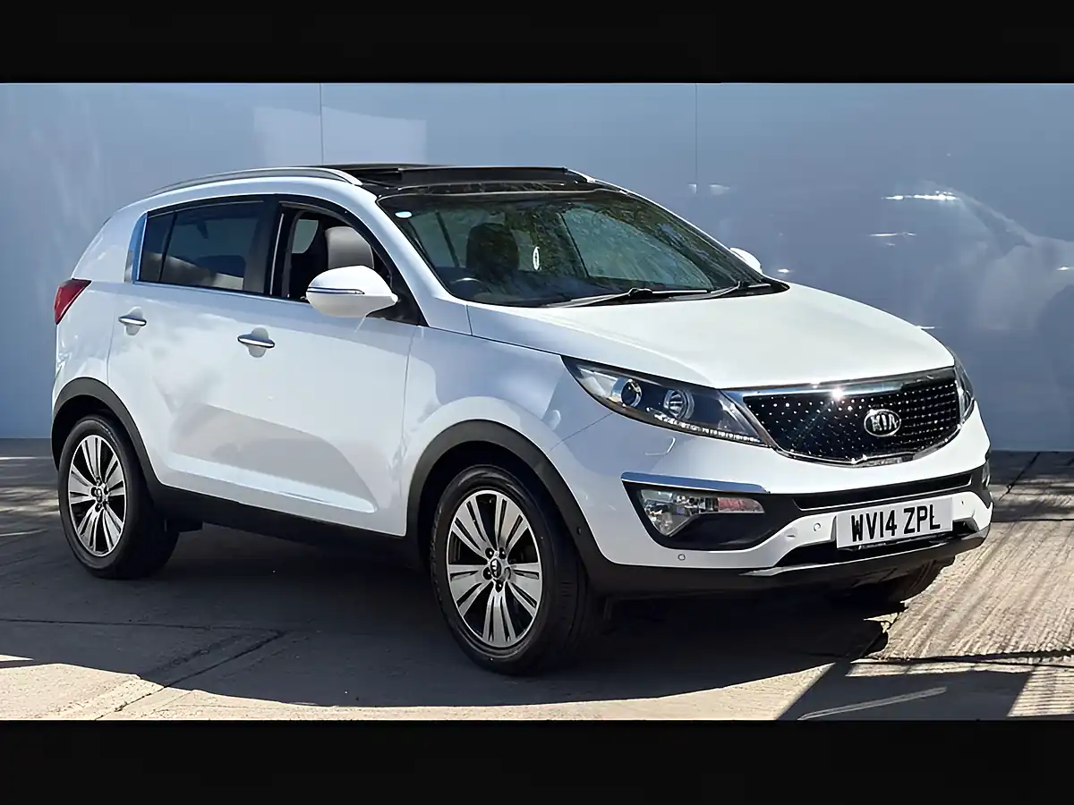 Used 2014 Kia Sportage KX-4 Arctic White - Front View