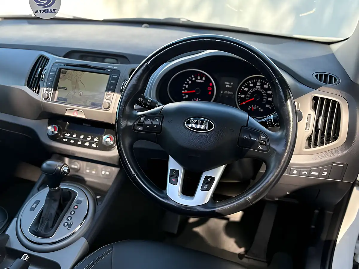 Used 2014 Kia Sportage KX-4 Arctic White - Interior and Exterior details 15