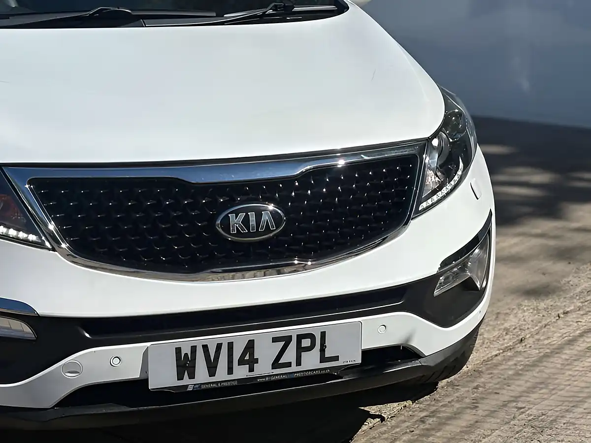 Used 2014 Kia Sportage KX-4 Arctic White - Interior and Exterior details 2