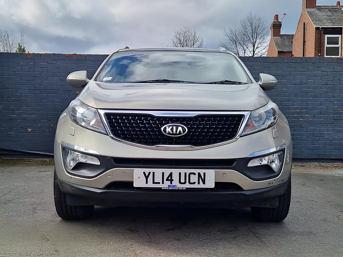 Used 2014 Kia Sportage KX-4 Silver - Interior and Exterior details 11